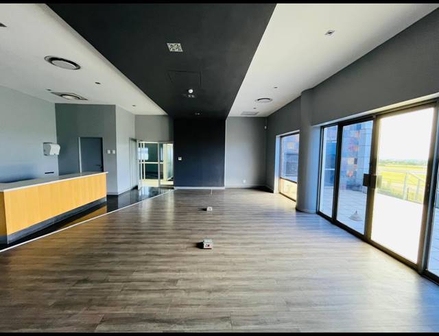 2,002M² OFFICE TO LET IN GLEN AUSTIN AH